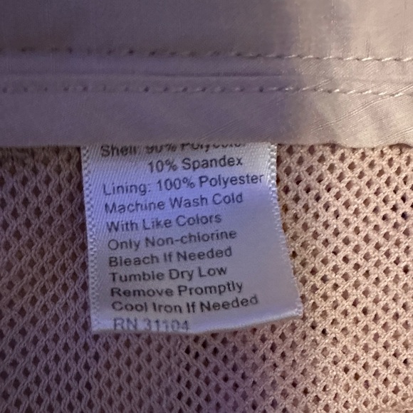 Crown & Ivy Men's Beige Flat Front Shorts - Picture 4 of 4